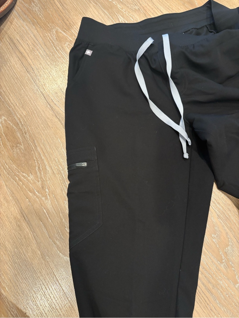 Figs Black Drawstring Jogger Pants - Picture 3 of 6